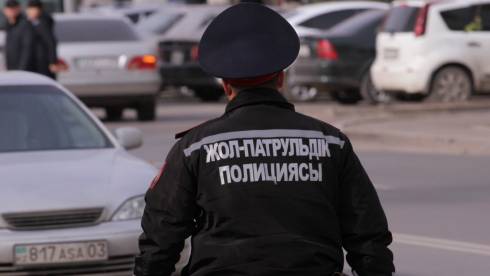 Полицейский потерял принтер для штрафов в Караганде