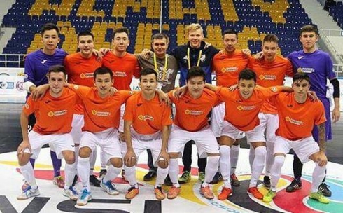 Сборная Карагандинского экономического университета стала серебряным призером Национальной студенческой лиги по футзалу
