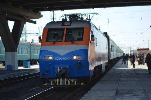 Отменен погранконтроль транзитных поездов между Казахстаном и Россией