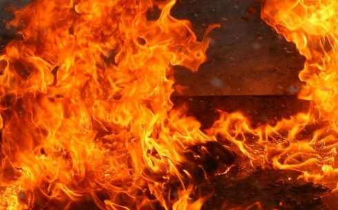 В Караганде в результате пожара госпитализирован мужчина