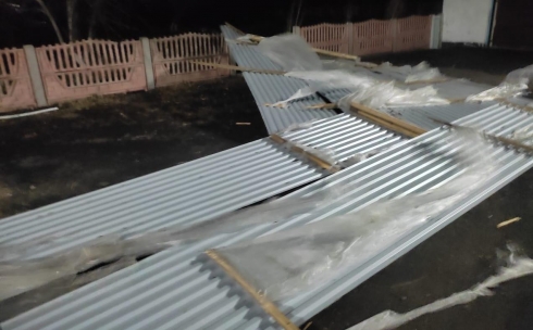 В Карагандинской области жителям пострадавших от урагана домов помогут с восстановлением. Власти объявят режим ЧС