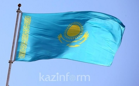 Казахстанцы запустили акцию «Я горжусь своим флагом»