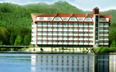 Горный отель «Тас Булак» объявляет о скидках на покупку летних путевок