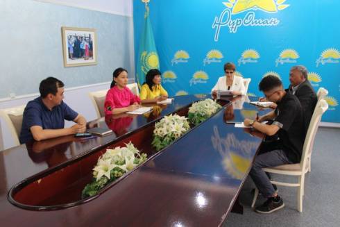 В Караганде состоялся брифинг по вопросу дополнительного формирования регионального партийного кадрового резерва