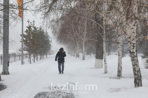 Штормовое предупреждение объявлено в столице и 16 регионах Казахстана