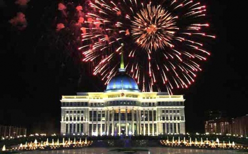 Сколько дней отдохнут казахстанцы на Новый год