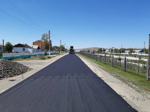 В Шетском районе по программе «Ауыл - ел бесігі» ремонтируют дороги и водопроводные сети