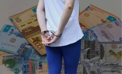 Стажер похитила деньги из кассы бара в Караганде