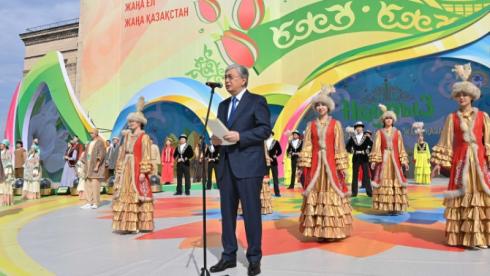 «Впереди строительство нового Казахстана» — Токаев обратился к алматинцам