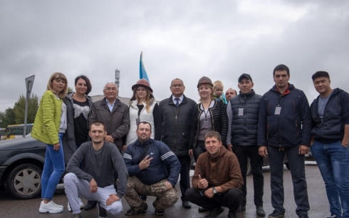 Автолюбители поздравили шахтеров с праздником в Шахтинске