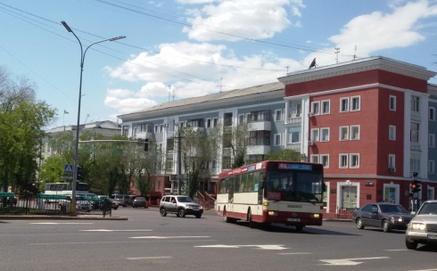 В Карагандинской области начат ремонт фасадов и кровель домов на средства из местного бюджета