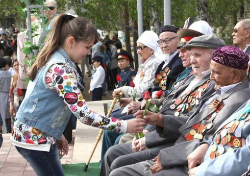 9 мая все жители области торжественно отмечали святой для казахстанцев праздник – День Победы 