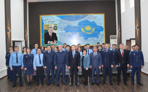 В Караганде состоялась встреча депутатов Мажилиса Парламента с сотрудниками прокуратуры