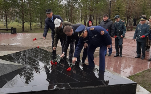 В Караганде почтили память ликвидаторов аварии на Чернобыльской АЭС