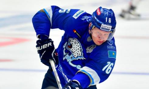 Хоккеист сборной Казахстана с семью сезонами в «Барысе» перешёл в новый клуб