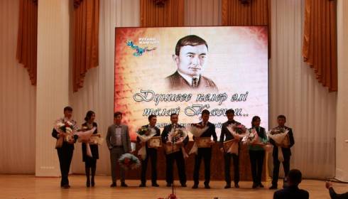 В Караганде прошёл Республиканский поэтический конкурс «Дүниеге келер әлі талай Қасым»