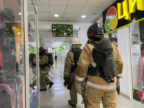 В Караганде проведено пожарно-тактическое занятие в торговом центре «Умай»