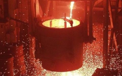 Рабочий Карагандинского машиностроительного завода получил ожоги при разливе металла