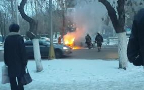 Загорелся автомобиль на проспекте Нуркена Абдирова