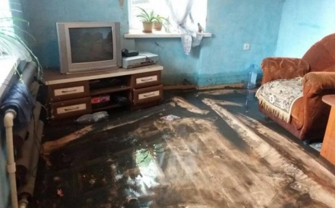 В Темиртау дождевыми водами затопило частный сектор 