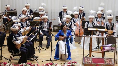 Оркестр казахских народных инструментов приглашает карагандинцев на праздничный концерт