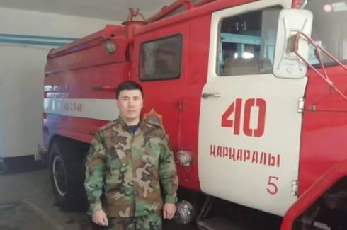 Пятерых человек спасли пожарные в Каркаралинске