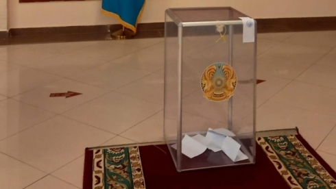 На 777 участках в Карагандинской области начался референдум по изменению Конституции