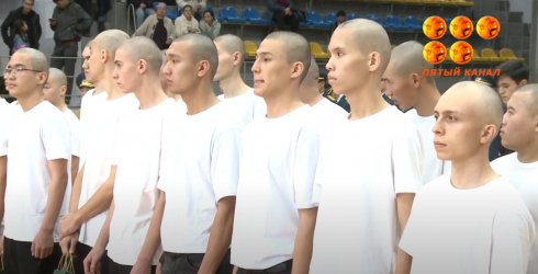 Церемония чествования призывников в войска противовоздушной обороны прошла в спорткомплексе «Жастар»