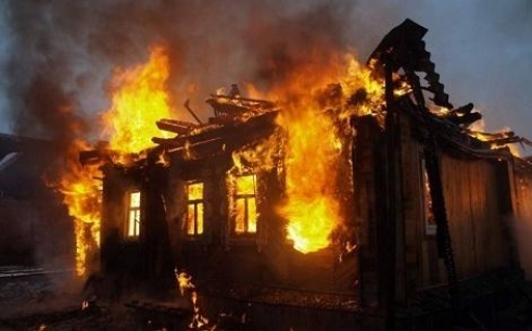 Причину резонансного пожара в Сарани устанавливают полицейские