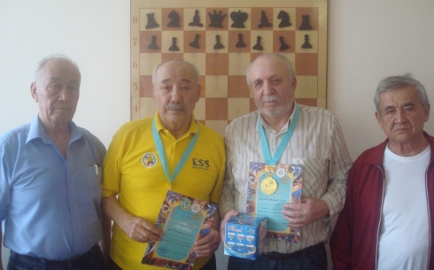 В Караганде прошел чемпионат города по классическим шахматам 