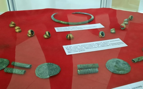Новые артефакты: в карагандинский краеведческий музей поступили находки археологов