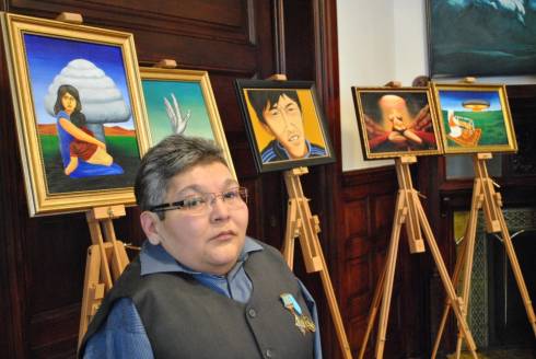 Аукцион картин ради ремонта дорог объявил художник из Караганды
