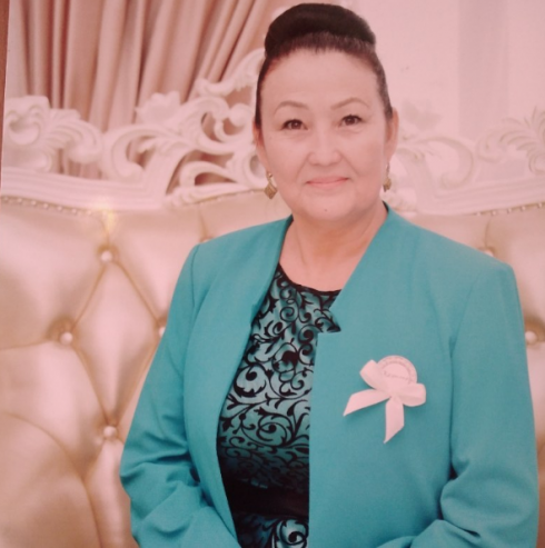 Темиртаускую поэтессу приняли в Союз писателей Казахстана