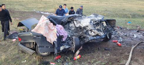 В страшной аварии вблизи Каркаралинска погибли 3 человека