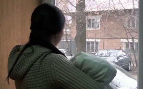 В Казахстане неплательщики алиментов будут ограничены в правах