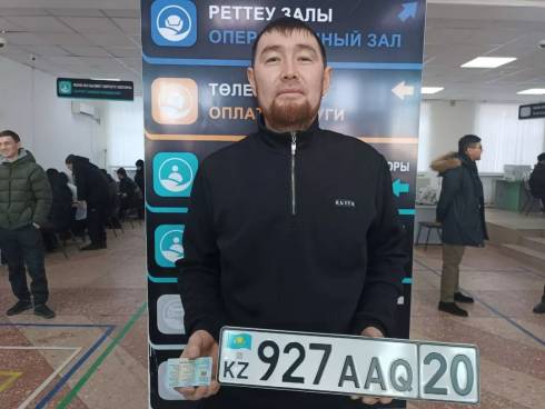Первым жителем области Улытау, легализовавшим свое авто, стал Берик Алтынбеков