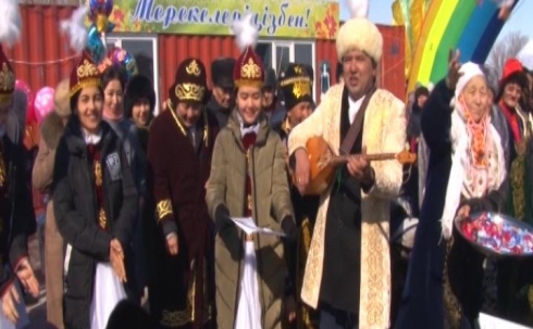 Более тысячи баурсаков испекли на Наурыз в Темиртау