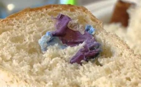 Жительница Майкудука обнаружила в булке хлеба смятый носовой платок