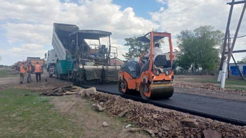Дороги восьми сёл отремонтируют в Нуринском районе
