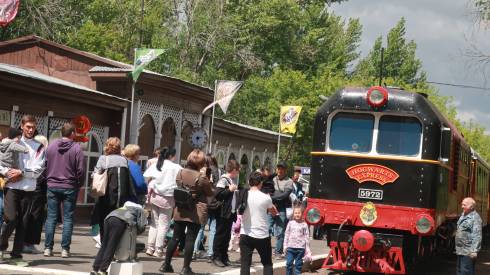В Караганде запустят автобус от детской железной дороги до зоопарка