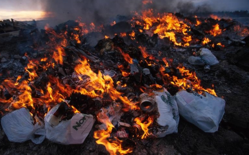Карагандинские спасатели призывают жителей соблюдать требований  пожарной безопасности при складировании и сжигании мусора