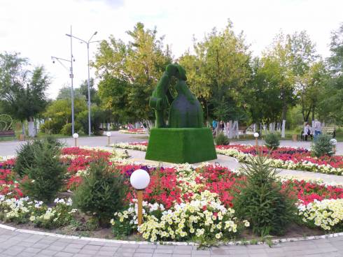 Модернизированный старогородской парк в Темиртау
