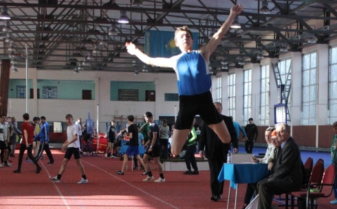 В Караганде прошел чемпионат Карагандинской области среди юниоров и младших юношей