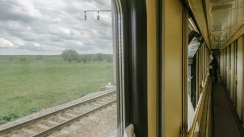 Тревожными кнопками SOS оборудуют купе поездов в Казахстане