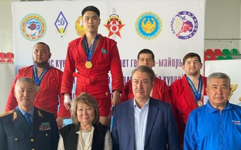 Карагандинский гвардеец стал победителем Международного турнира по самбо