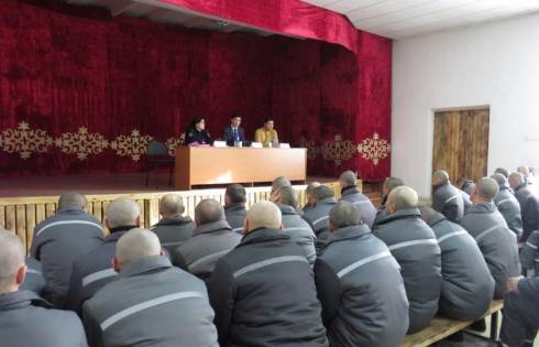 Шанс на новую жизнь: как найти работу бывшему заключенному в Карагандинской области