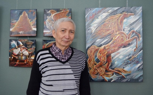 В Караганде открылась персональная выставка художника Айбека Бегалина – автора городского герба