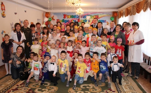 Карагандинские спасатели приняли участие в акции «Ризашылык – Добро во благо детям!» в детском доме «Кулыншак»