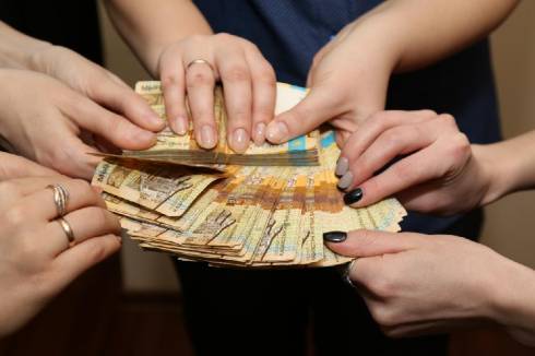 Социальные выплаты в 42 500 жители Карагандинской области получают за период с 16 марта по 15 апреля