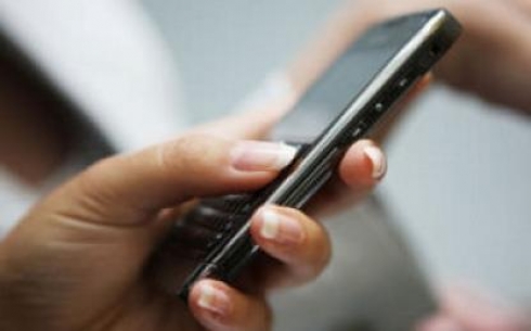 Казахстанцы до конца года получат возможность записать ЭЦП на SIM-карту телефона